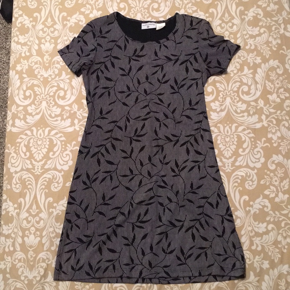 Black / Gray short dress.